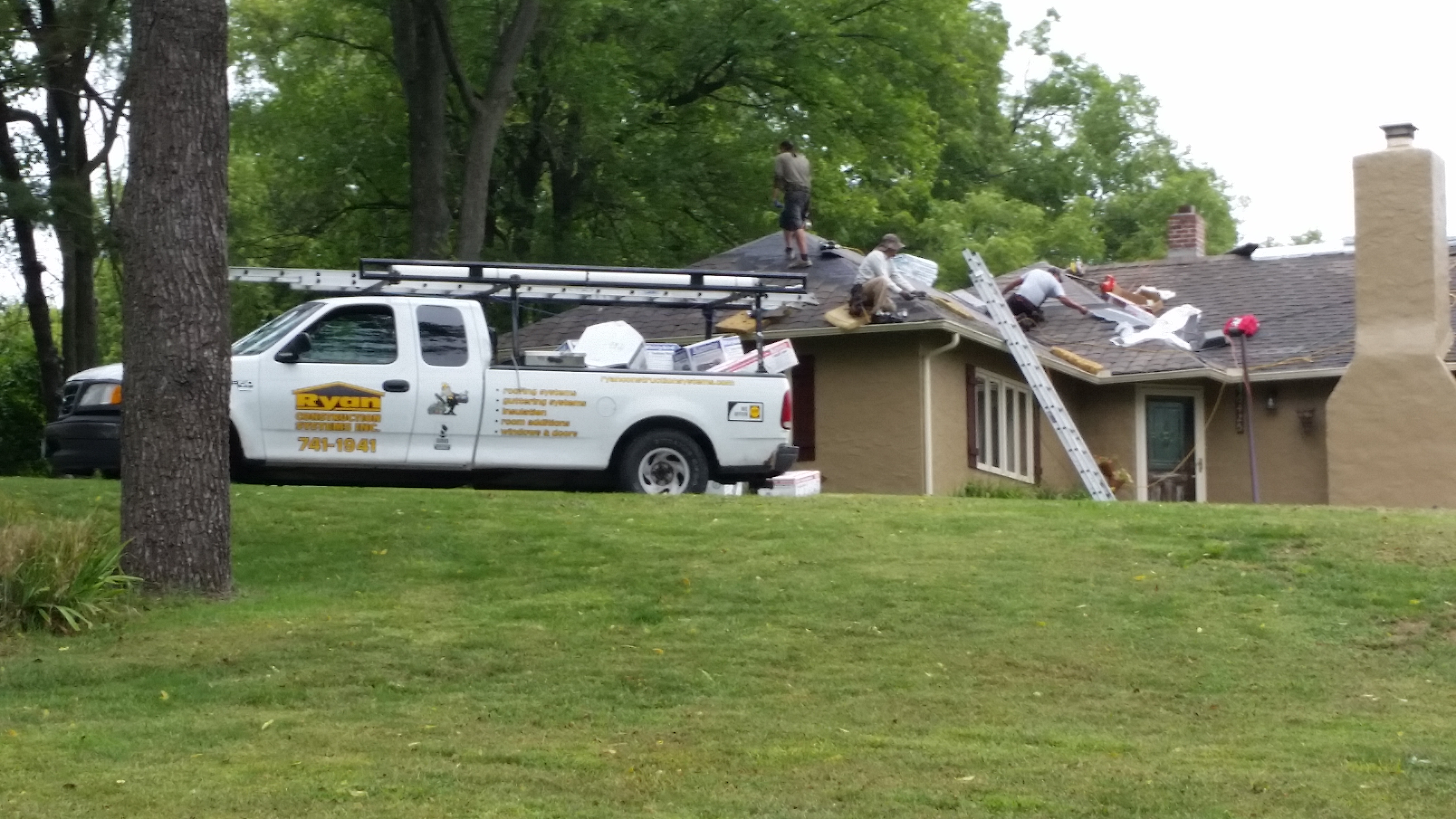 Photo of GAF Monaco Roof Shingling Work